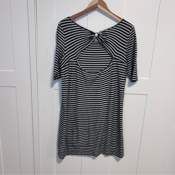Free People We The Free Striped Keyhole Peekaboo Back Dress Size Medium - Picture 2 of 6